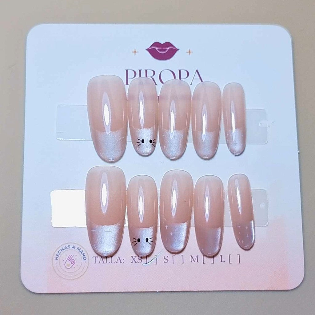 Set Gatitos Estelares — uñas press on glam hechas a mano