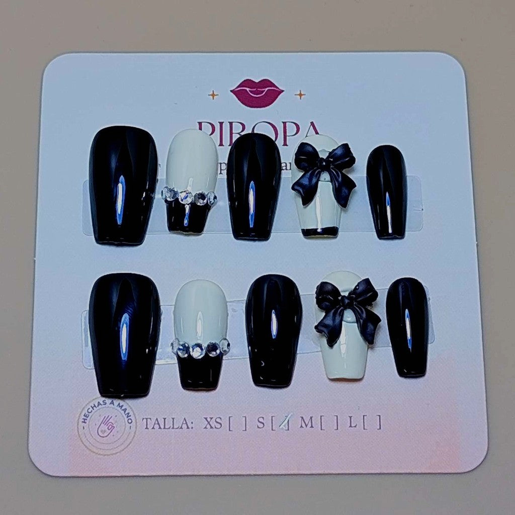 Set Joya Secreta Coquette — uñas press on glam hechas a mano