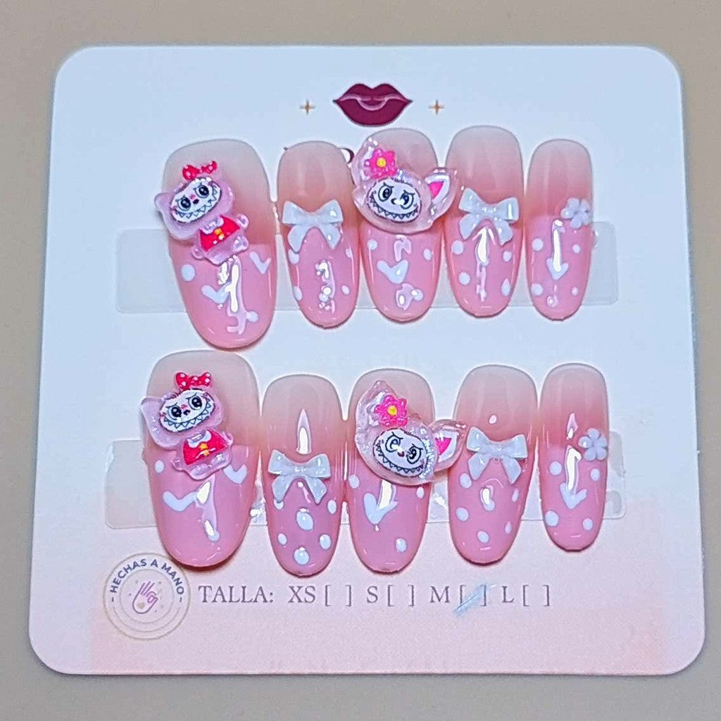 Set Estilo Labubu Coquette — uñas press on glam hechas a mano