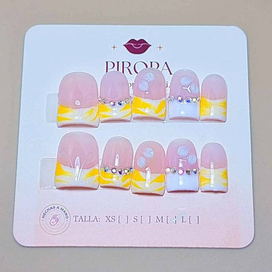 Set Franjas Con Cristal — uñas press on glam hechas a mano