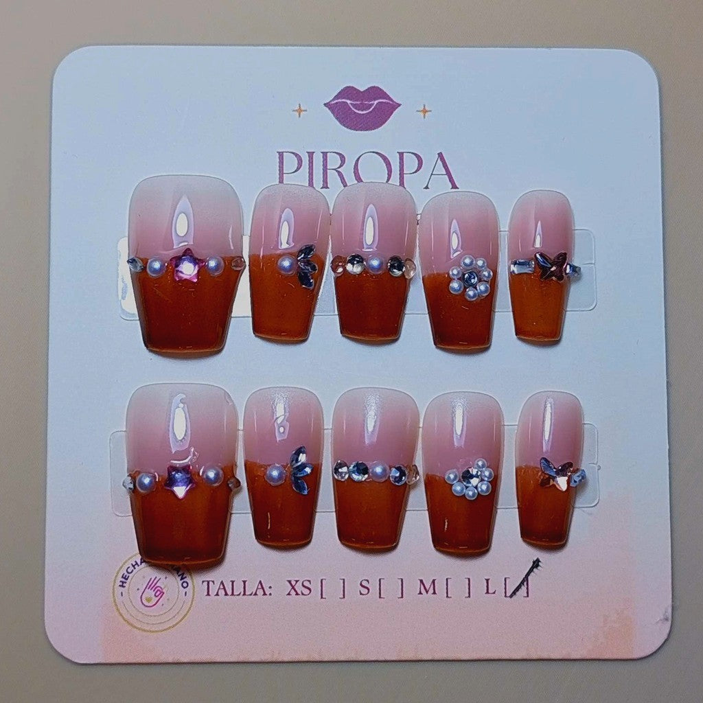 Set Café Imperial Glam — uñas press on glam hechas a mano