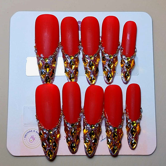 Set Corona Rubí — uñas press on glam hechas a mano
