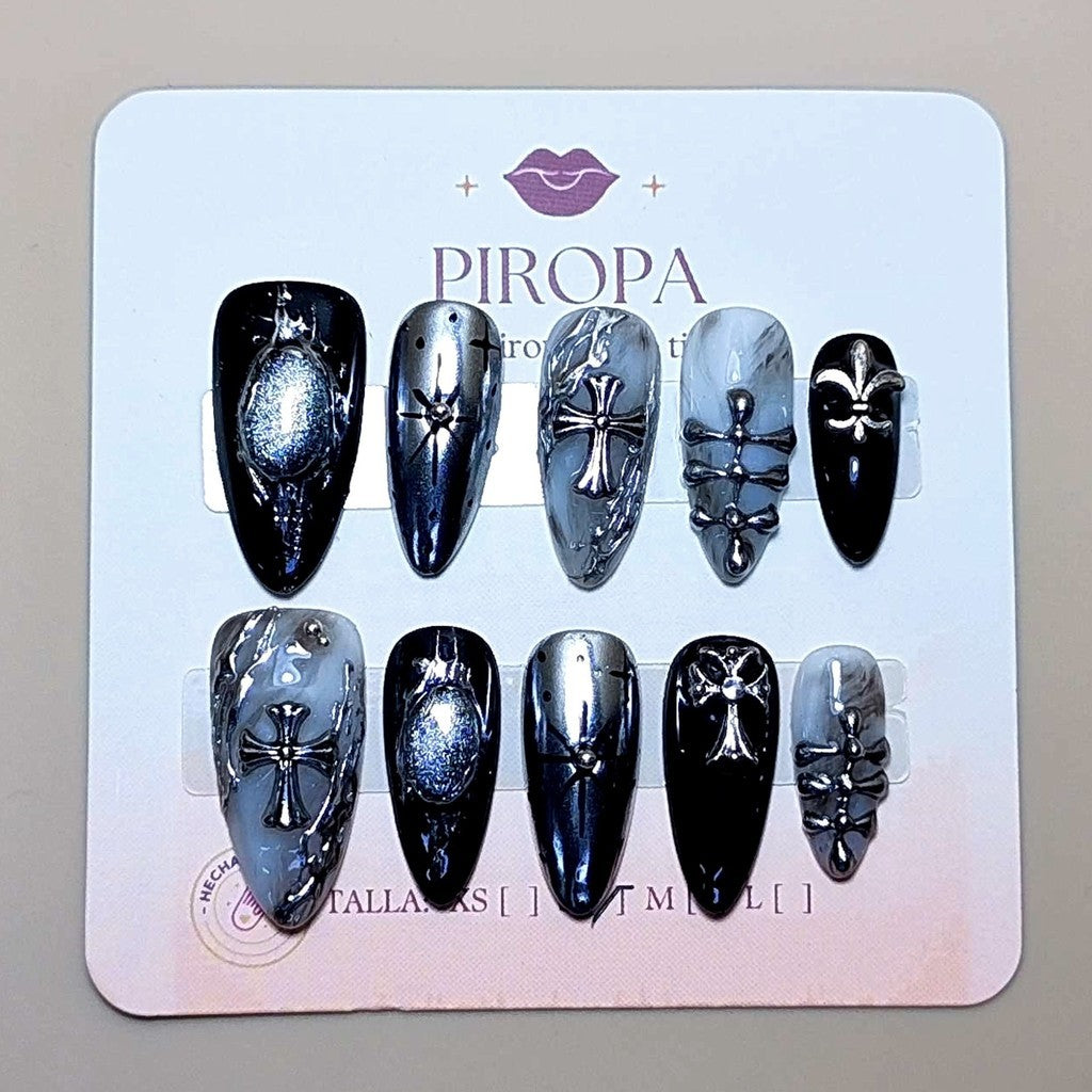 Set Estilo Gotico Religioso — uñas press on nude hechas a mano