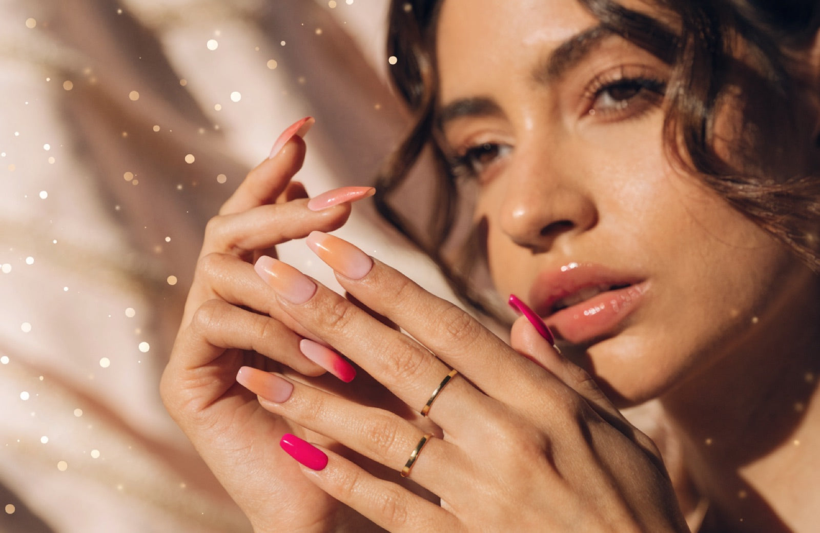 Uñas hechas a mano, listas en minutos